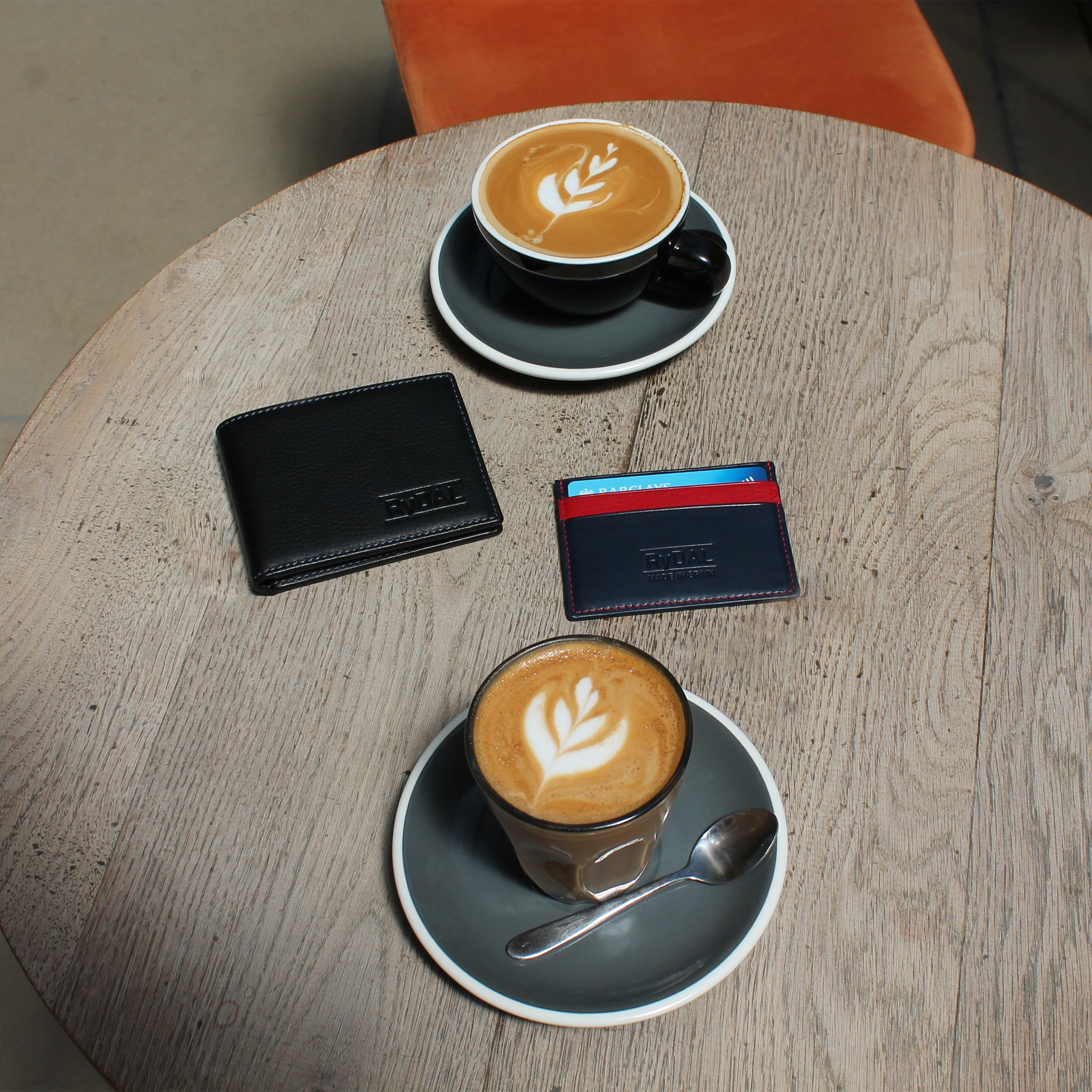 Choosing the Perfect Men's Leather Wallet