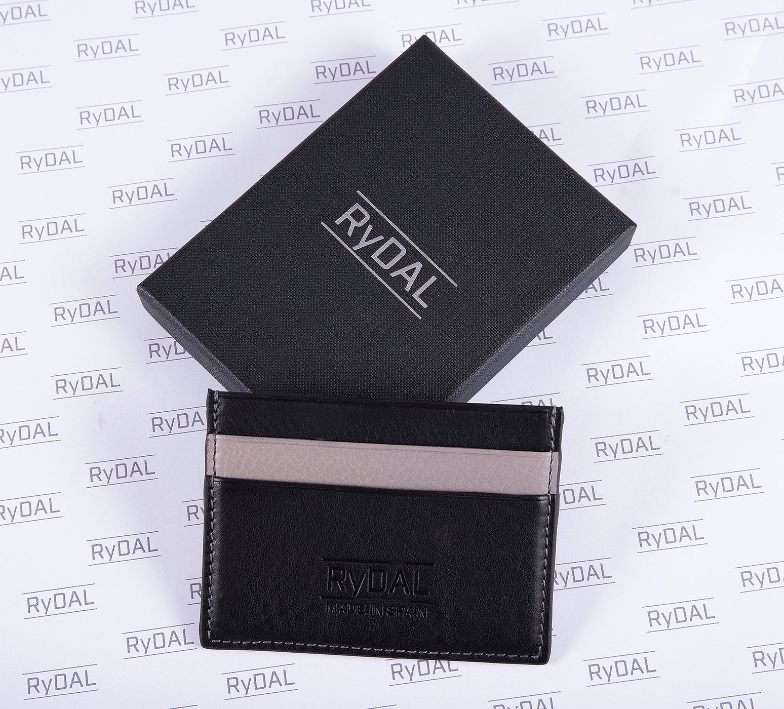 Mens Leather Card Holder in 'Black/Grey' with Giftbox.