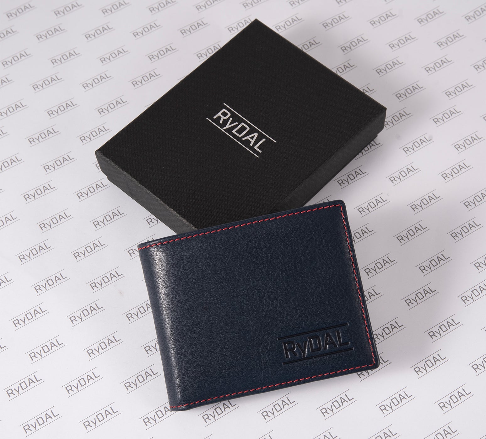 Mens Leather Wallet with Coin Pocket from Rydal in 'Royal Blue/Red' with Giftbox.